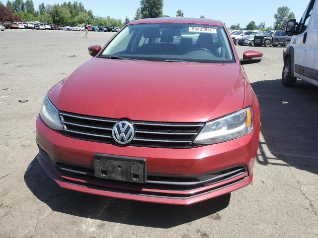 Sedans VOLKSWAGEN JETTA 2016 Czerwony
