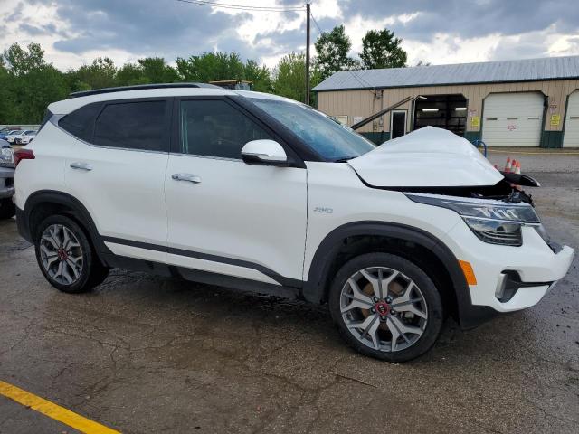  KIA SELTOS 2021 Білий