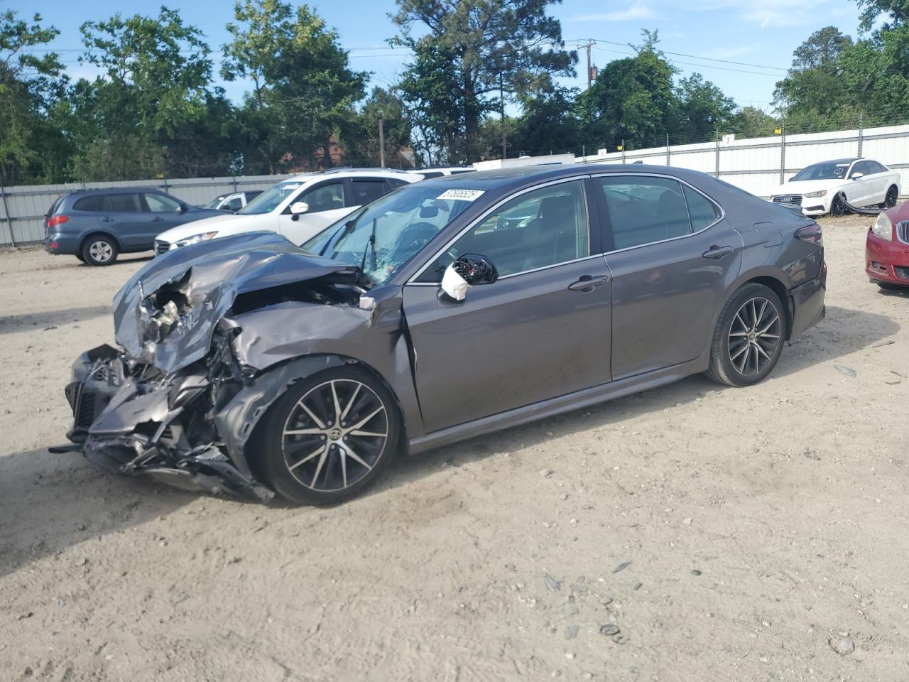 2021 Toyota Camry Se   for Sale in Hampton, VA - All Over