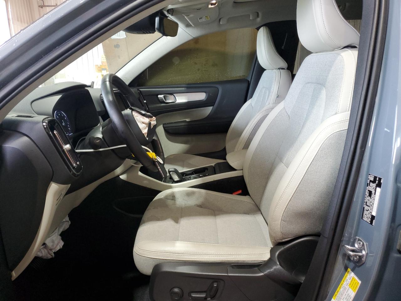 2020 Volvo Xc40 T5 Momentum VIN: YV4162UK4L2200587 Lot: 55737555