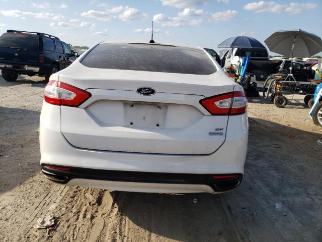 Sedans FORD FUSION 2013 White