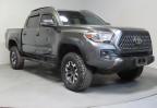 2018 Toyota Tacoma Double Cab продається в Van Nuys, CA - All Over