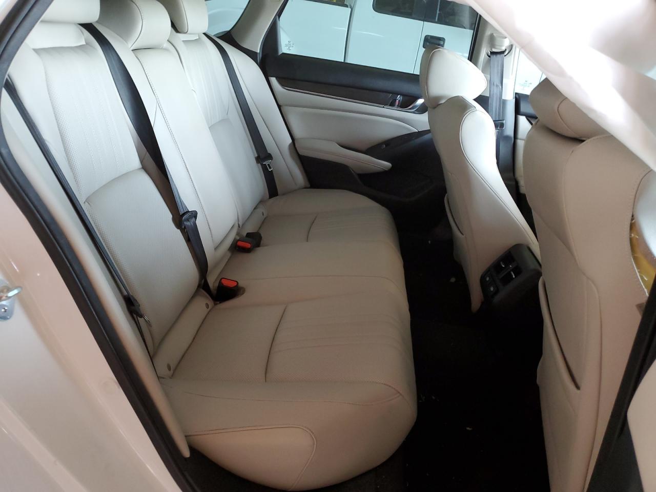2022 Honda Accord Touring Hybrid VIN: 1HGCV3F9XNA018224 Lot: 56910205
