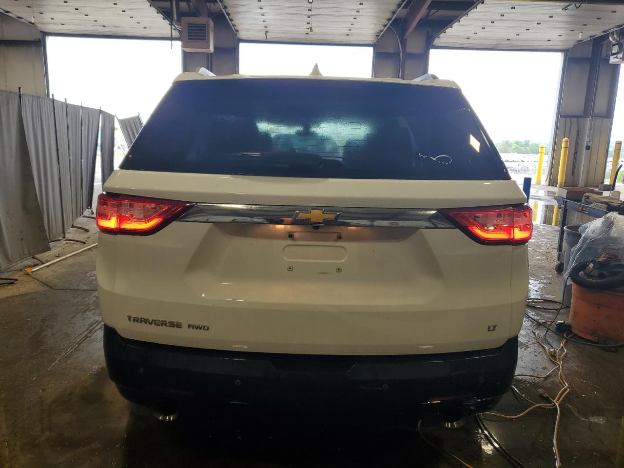 1GNEVGKW9KJ297758 CHEVROLET TRAVERSE 2019