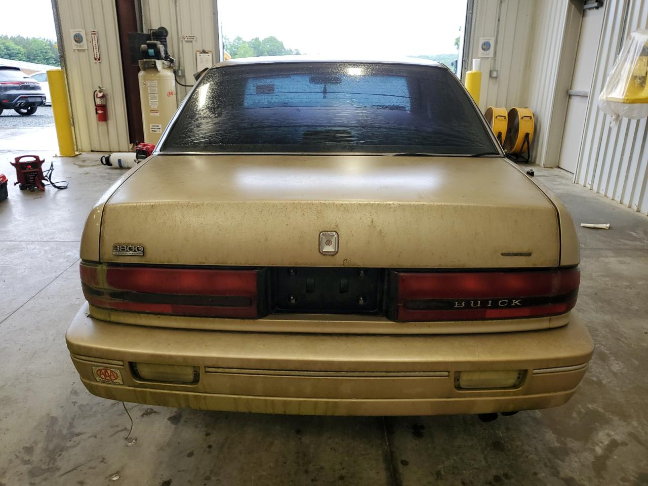 1993 Buick Regal Custom VIN: 2G4WB54L4P1411904 Lot: 56564455