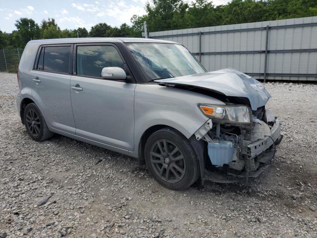 Паркетники TOYOTA SCION 2013 Сріблястий