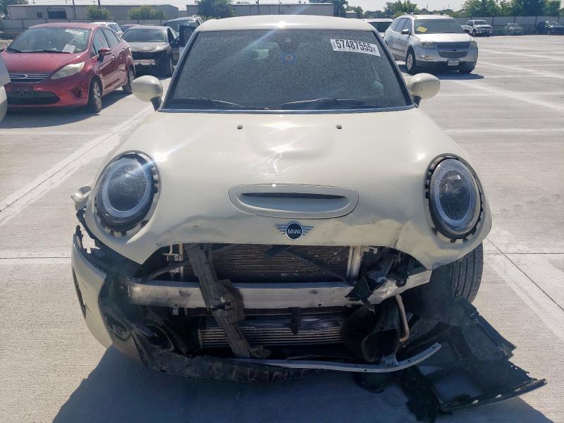  MINI COOPER 2022 Кремовий
