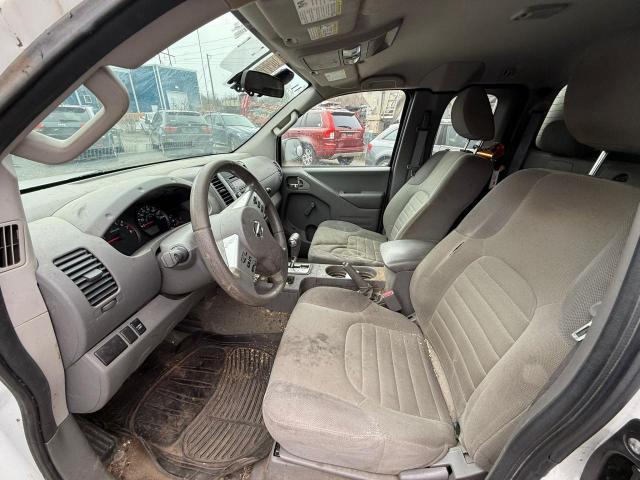 Пикапы NISSAN FRONTIER 2016 Белый
