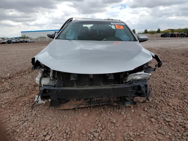 Седани TOYOTA CAMRY 2015 Сріблястий