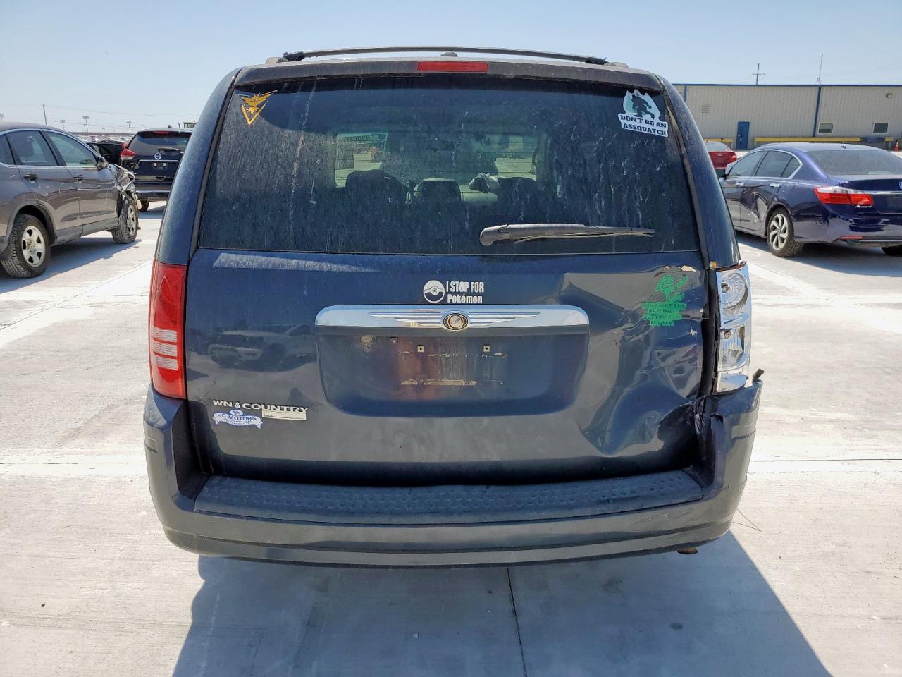 2008 Chrysler Town & Country Touring VIN: 2A8HR54P08R722561 Lot: 58206465