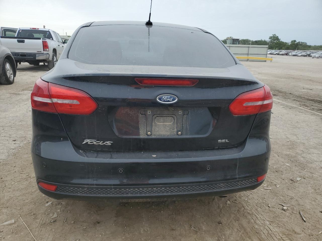 1FADP3H28JL210842 FORD FOCUS 2018