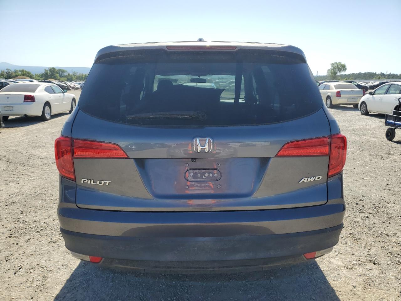 5FNYF6H38GB015327 HONDA PILOT 2016