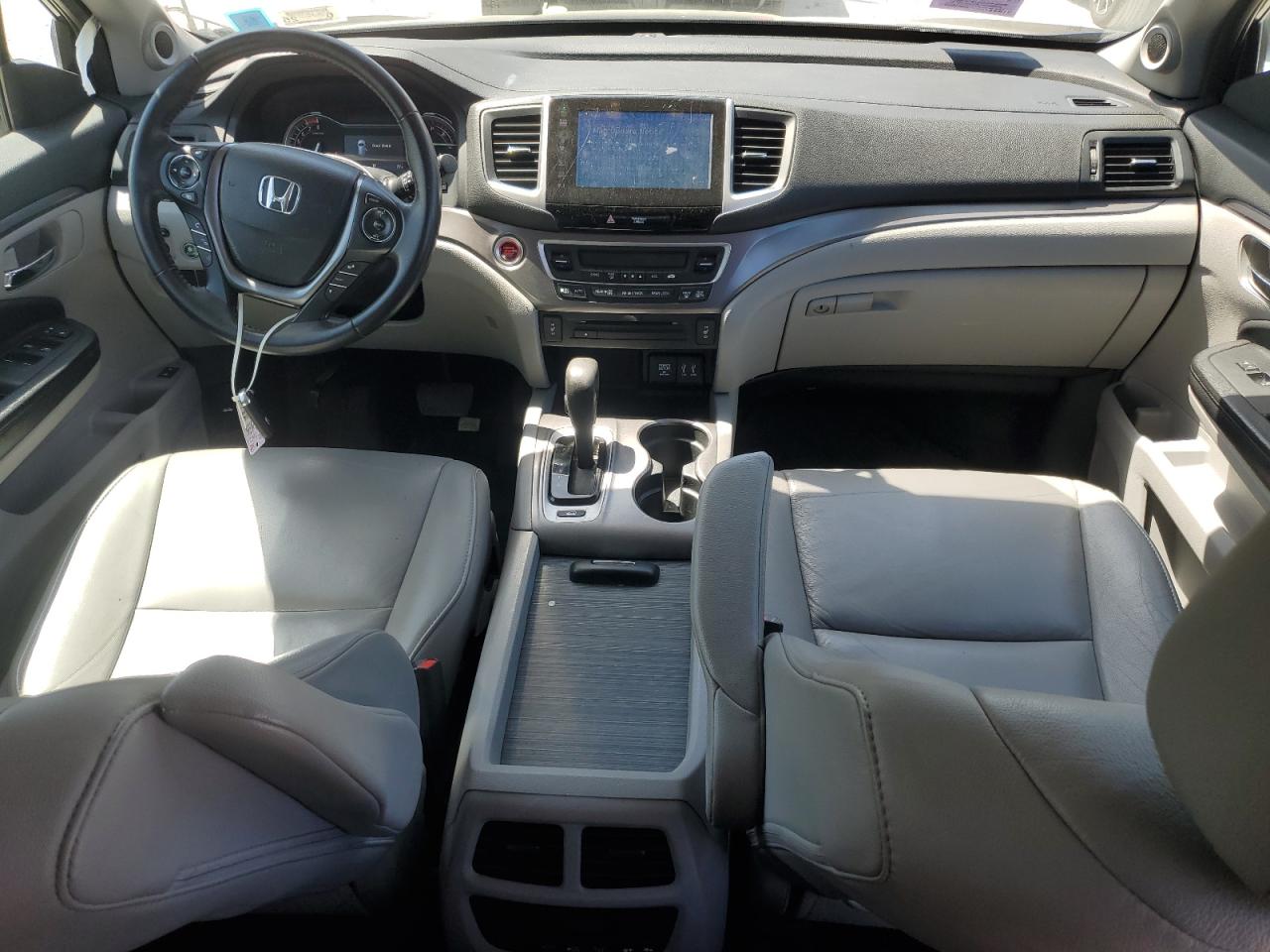 5FNYF6H75GB075679 HONDA PILOT 2016