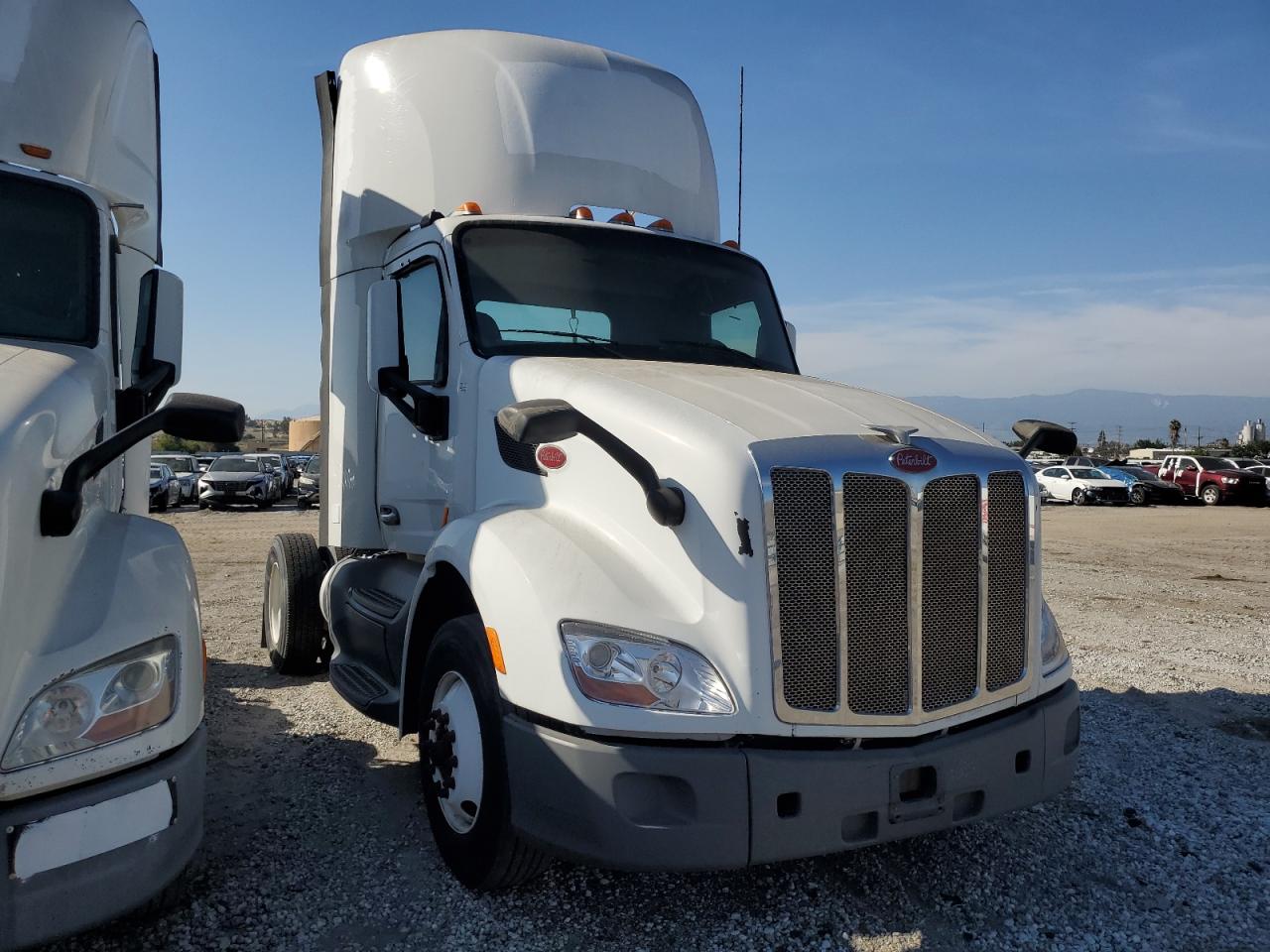 2015 Peterbilt 579 Semi Truck за продажба в Colton, CA - Normal Wear