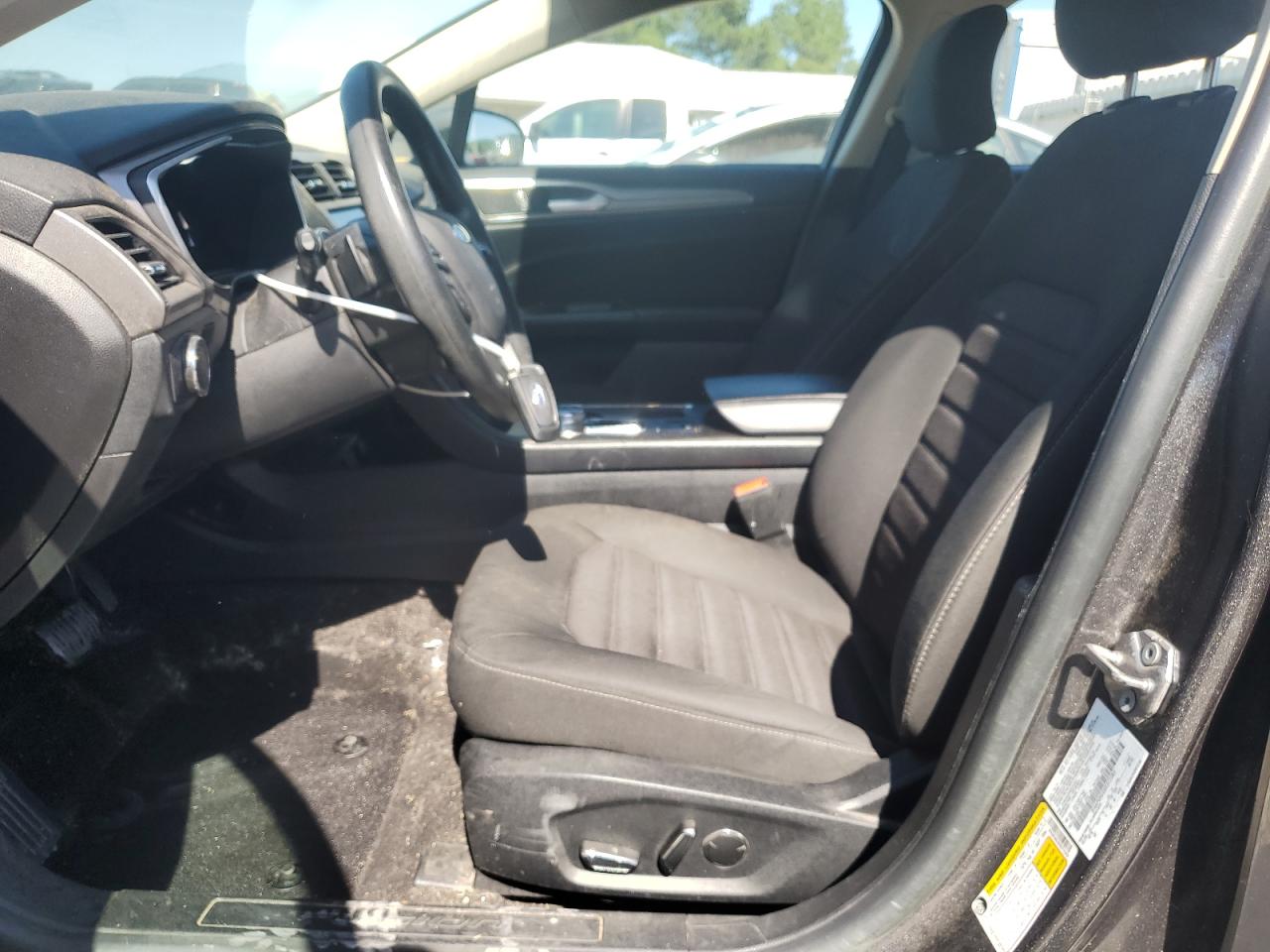 3FA6P0HDXKR272383 FORD FUSION 2019