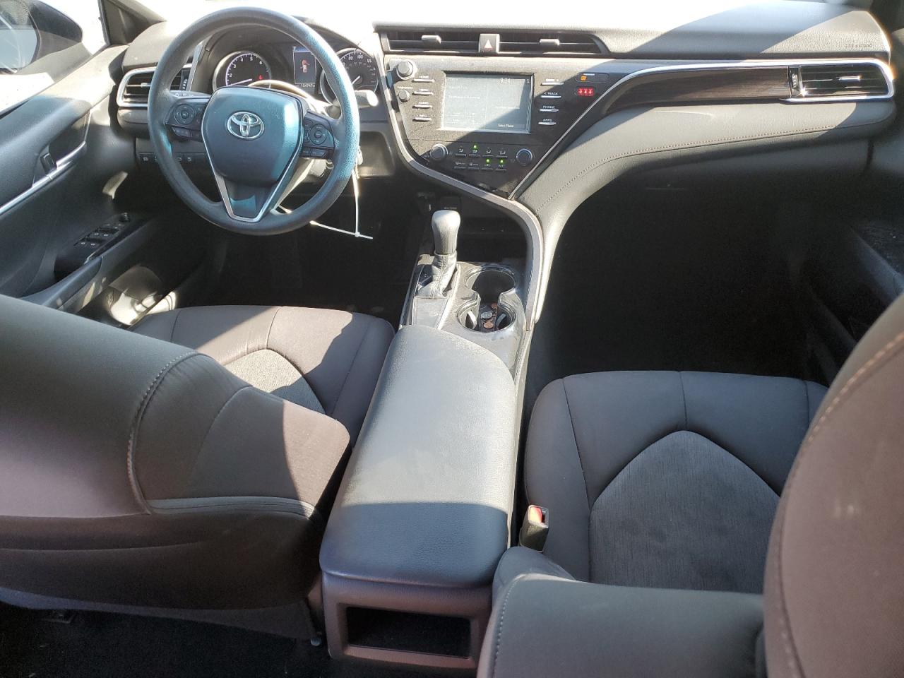 4T1B11HK8JU090408 TOYOTA CAMRY 2018