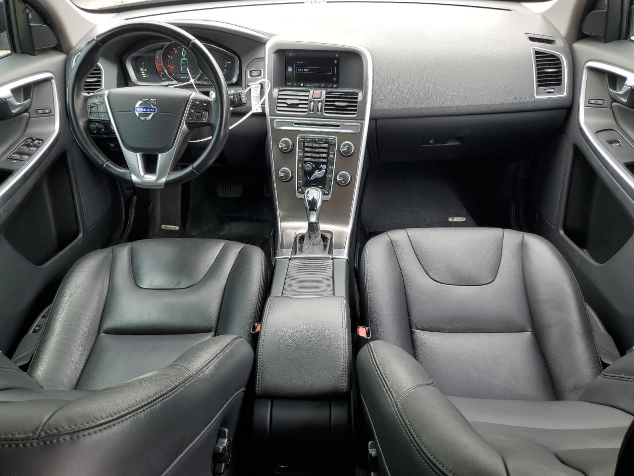 2015 Volvo Xc60 T6 Premier+ VIN: YV4902RCXF2626083 Lot: 57111005
