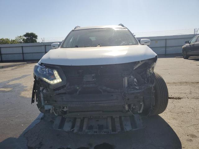  NISSAN ROGUE 2018 Білий