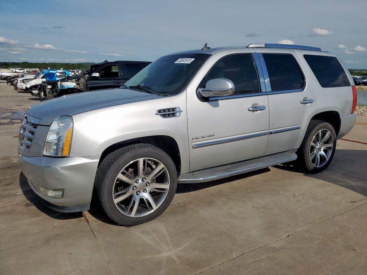 2010 Cadillac Escalade for Sale in Grand Prairie, TX - Hail