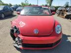 2014 VOLKSWAGEN BEETLE    à vendre chez Copart QC - MONTREAL