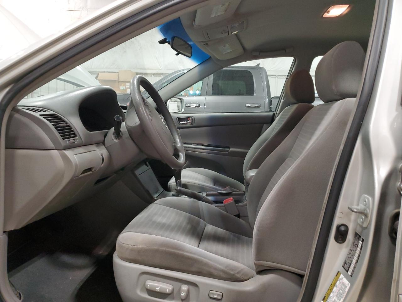 2005 Toyota Camry Le VIN: 4T1BE32K75U393081 Lot: 55646885