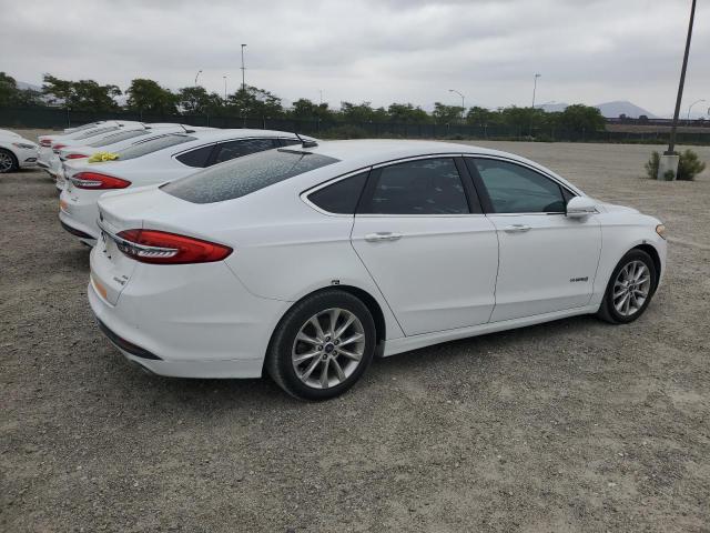 Седани FORD FUSION 2017 Білий