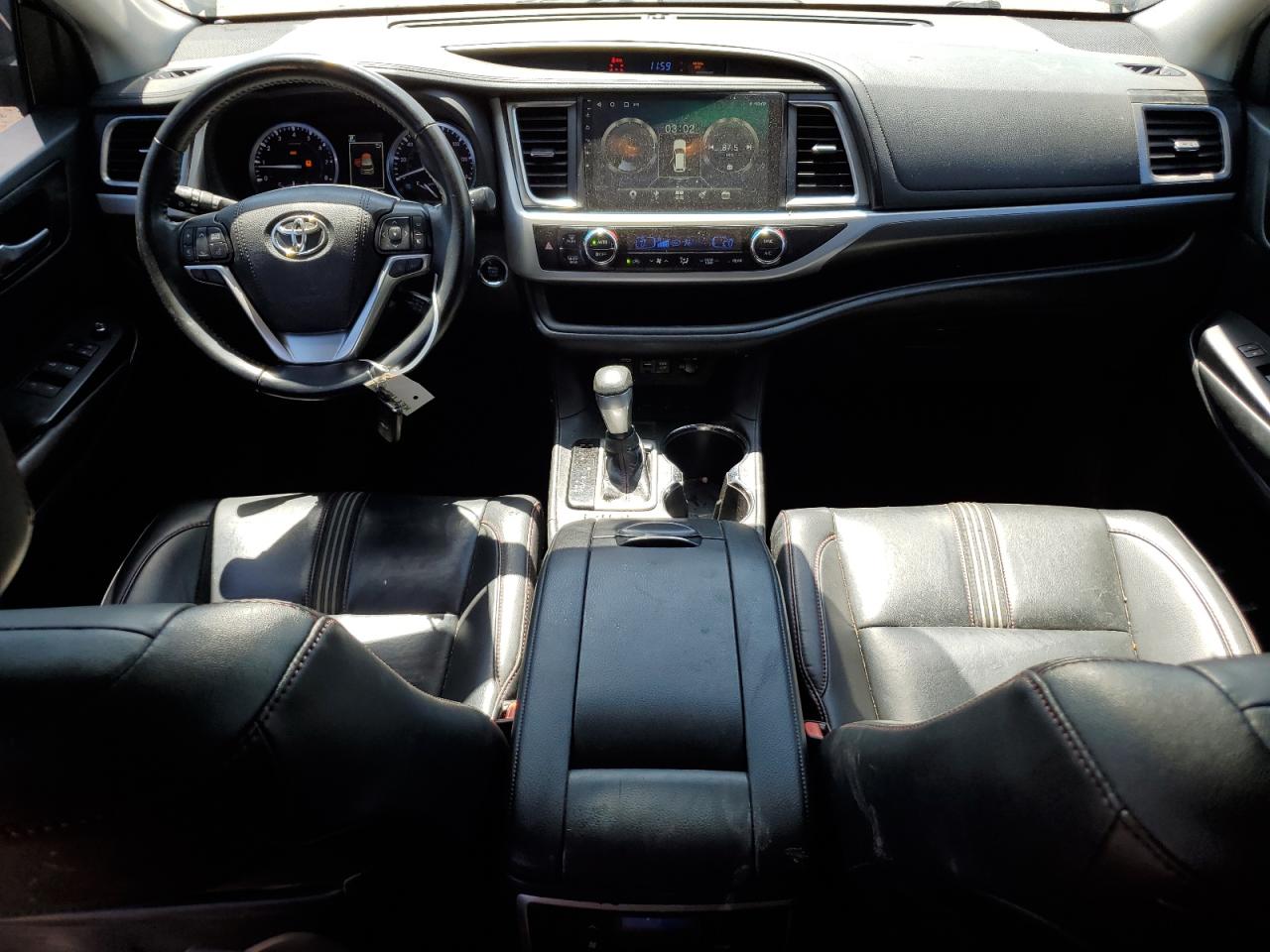 5TDJZRFH4KS594586 TOYOTA HIGHLANDER 2019