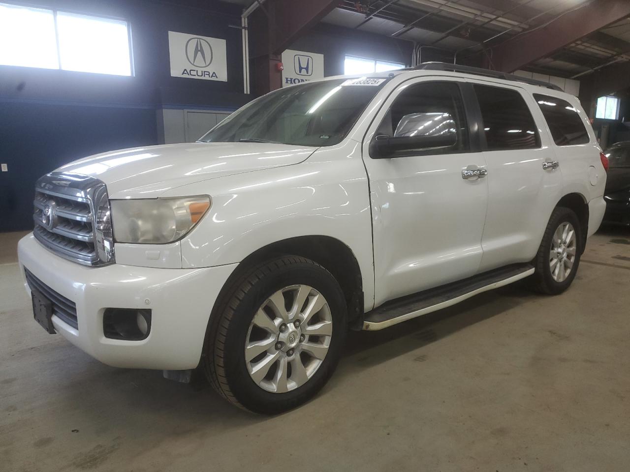 2008 Toyota Sequoia Platinum للبيع في East Granby، CT - Rear End