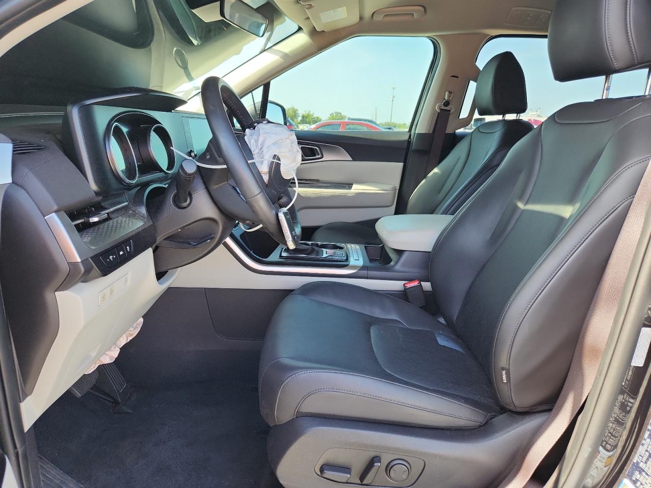 2024 Kia Carnival Lx VIN: KNDNB4H30R6364550 Lot: 58533405