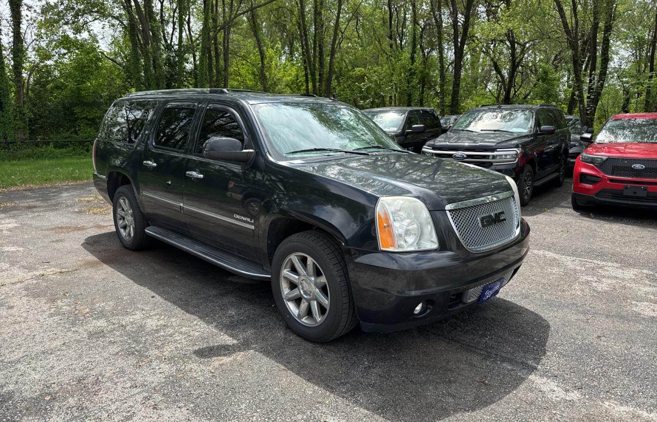 2011 Gmc Yukon Xl Denali for Sale in Kansas City, KS - Normal Wear