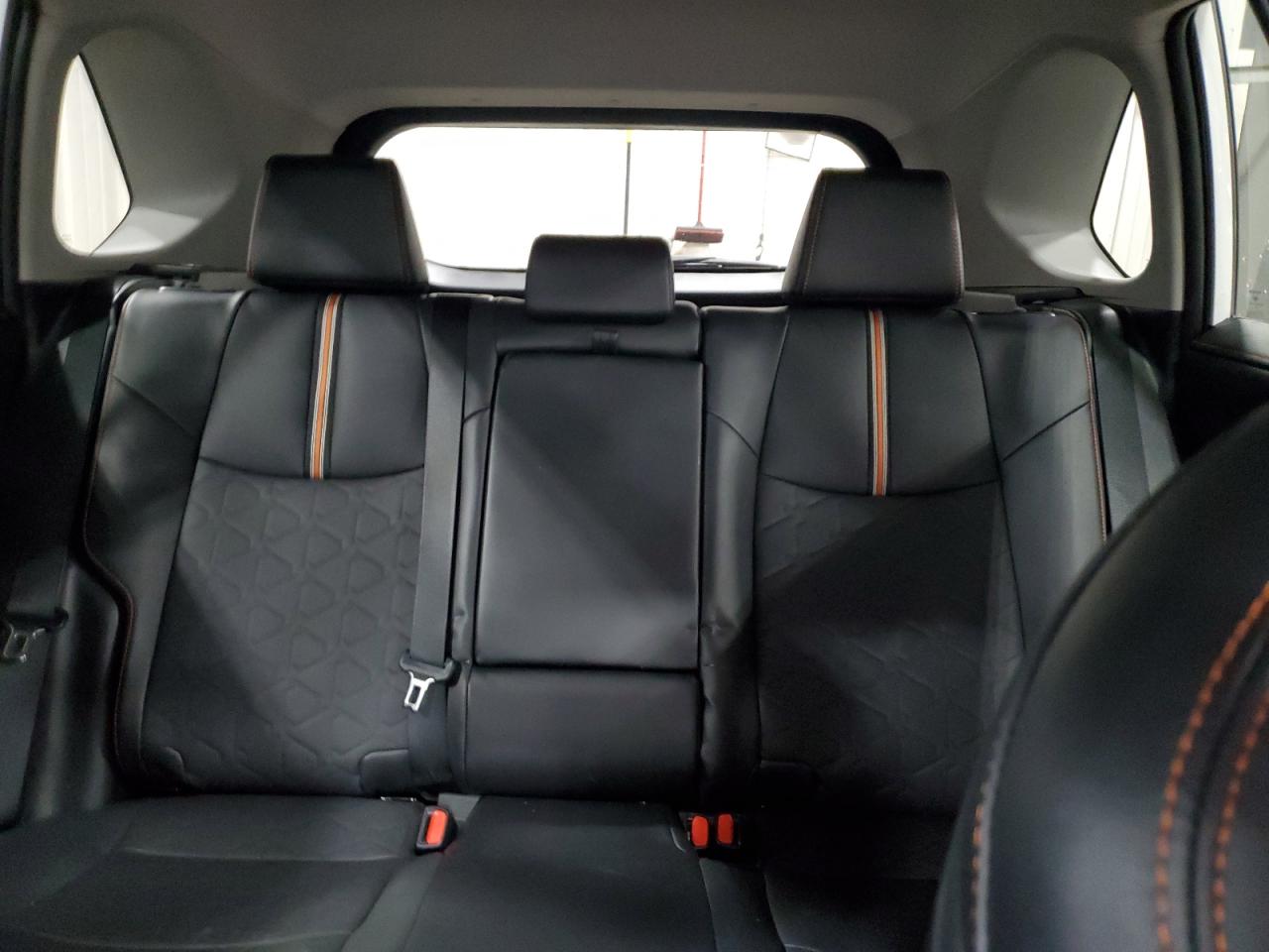 2T3J1RFV2RW411370 TOYOTA RAV4 2024