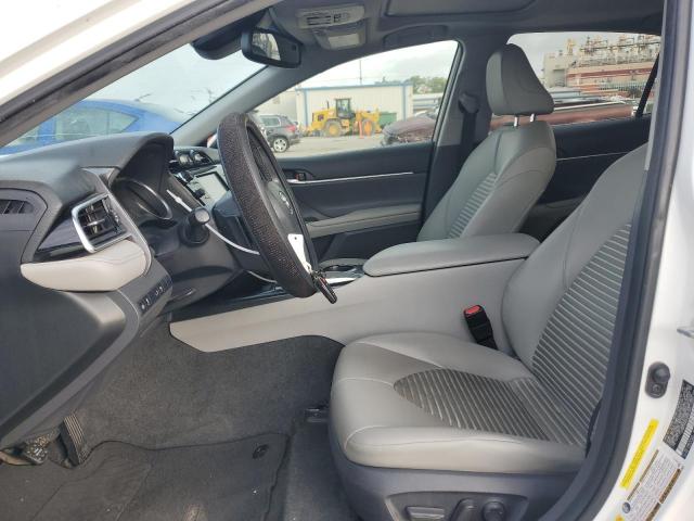  TOYOTA CAMRY 2018 White
