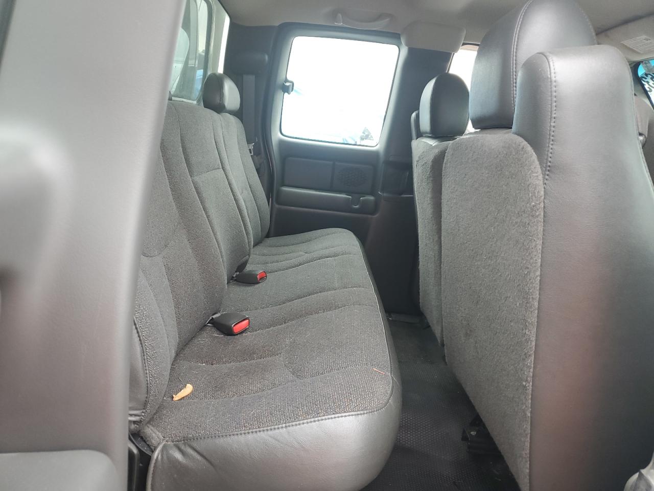 2003 Chevrolet Silverado C1500 VIN: 2GCEC19X931323295 Lot: 56873635