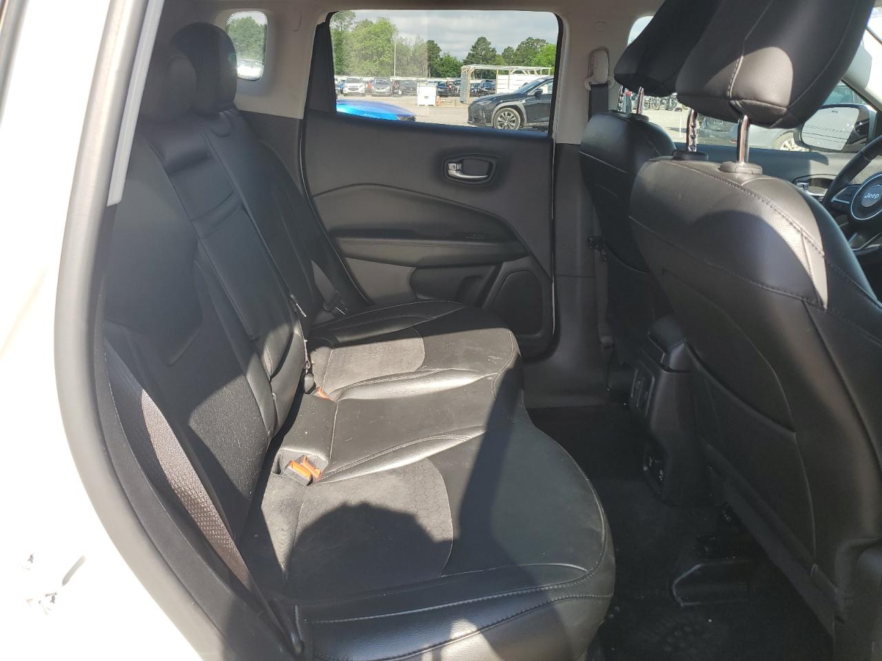 2019 Jeep Compass Latitude VIN: 3C4NJDBB2KT689750 Lot: 51062245