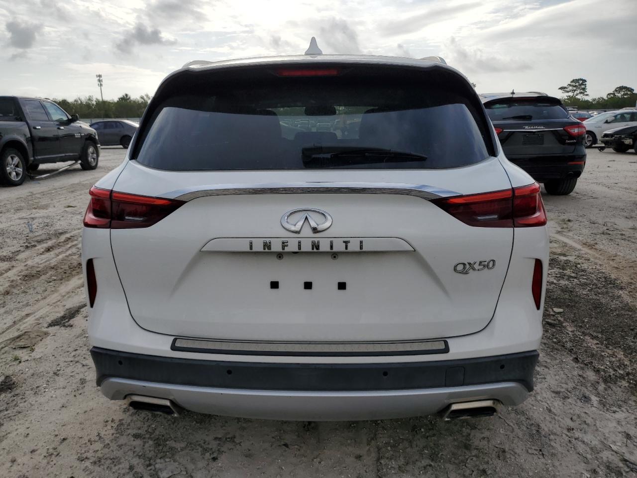2019 Infiniti QX50 - Image 6