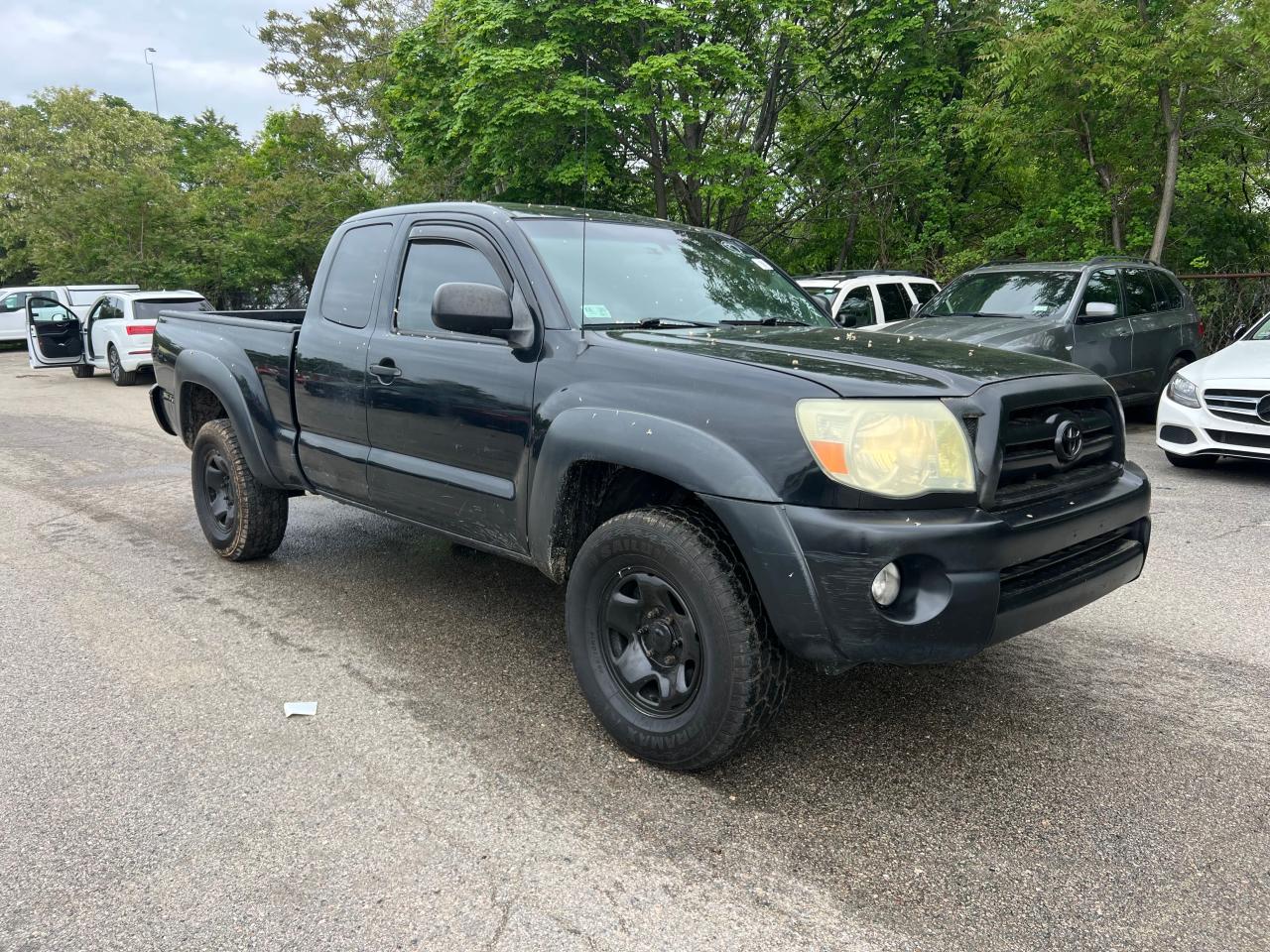 2006 Toyota Tacoma Access Cab for Sale in North Billerica, MA - Minor Dent/Scratches