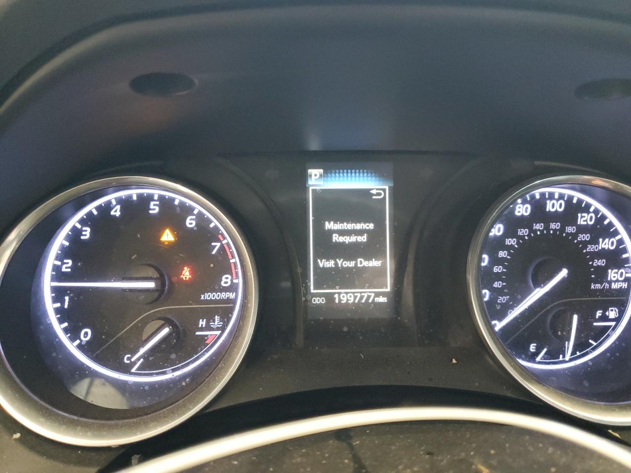 4T1B11HK5JU087918 TOYOTA CAMRY 2018