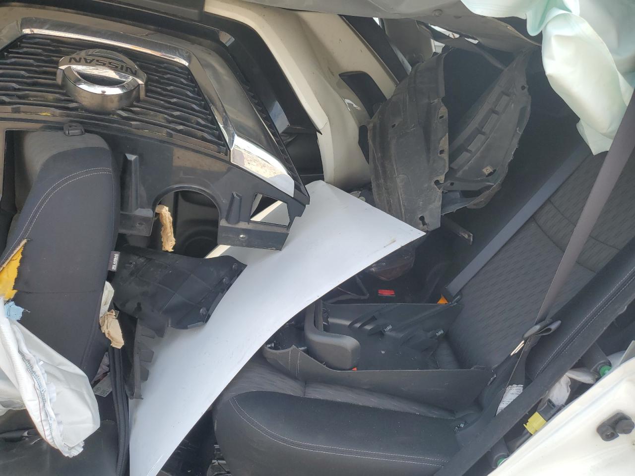 JN8AT2MV1HW007484 NISSAN ROGUE 2017