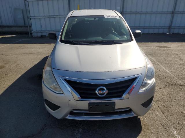 Седаны NISSAN VERSA 2015 Серебристый