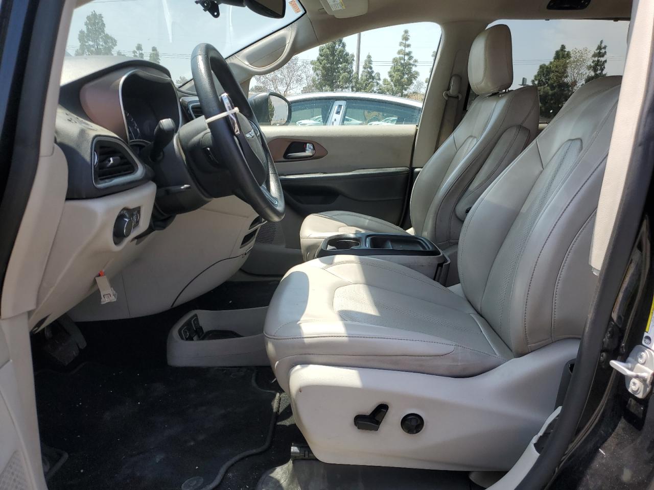 2021 Chrysler Voyager Lxi VIN: 2C4RC1DG0MR551892 Lot: 55516755