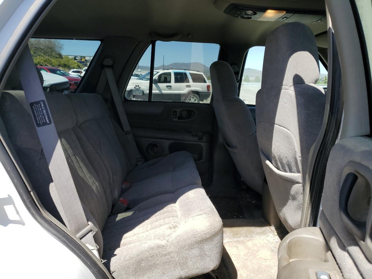 2000 Chevrolet Blazer VIN: 1GNDT13W8YK147172 Lot: 55342445