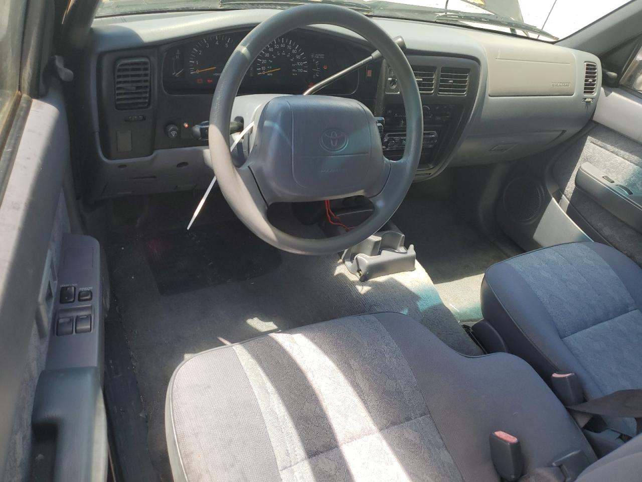 2000 Toyota Tacoma Xtracab VIN: 4TAVL52N4YZ629654 Lot: 56779415