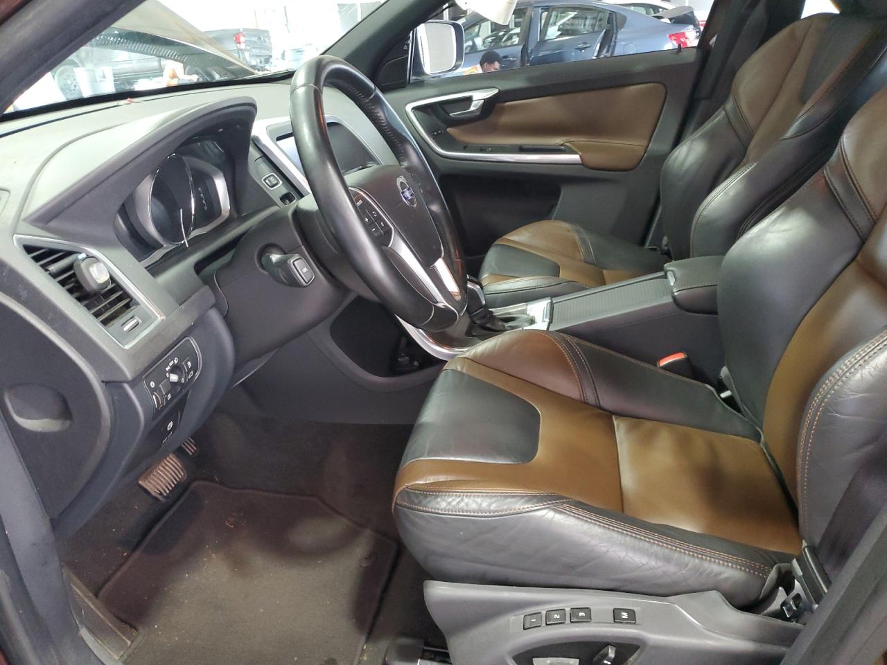 2015 Volvo Xc60 T5 Premier VIN: YV440MDK0F2650431 Lot: 56390775