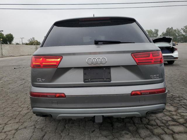  AUDI Q7 2017 Серый