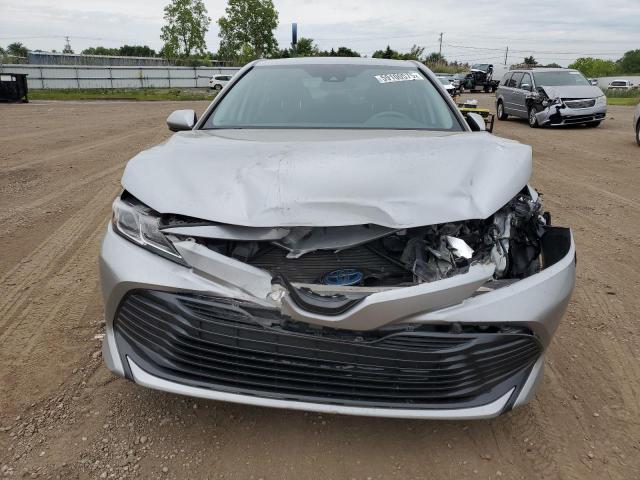  TOYOTA CAMRY 2020 Серебристый