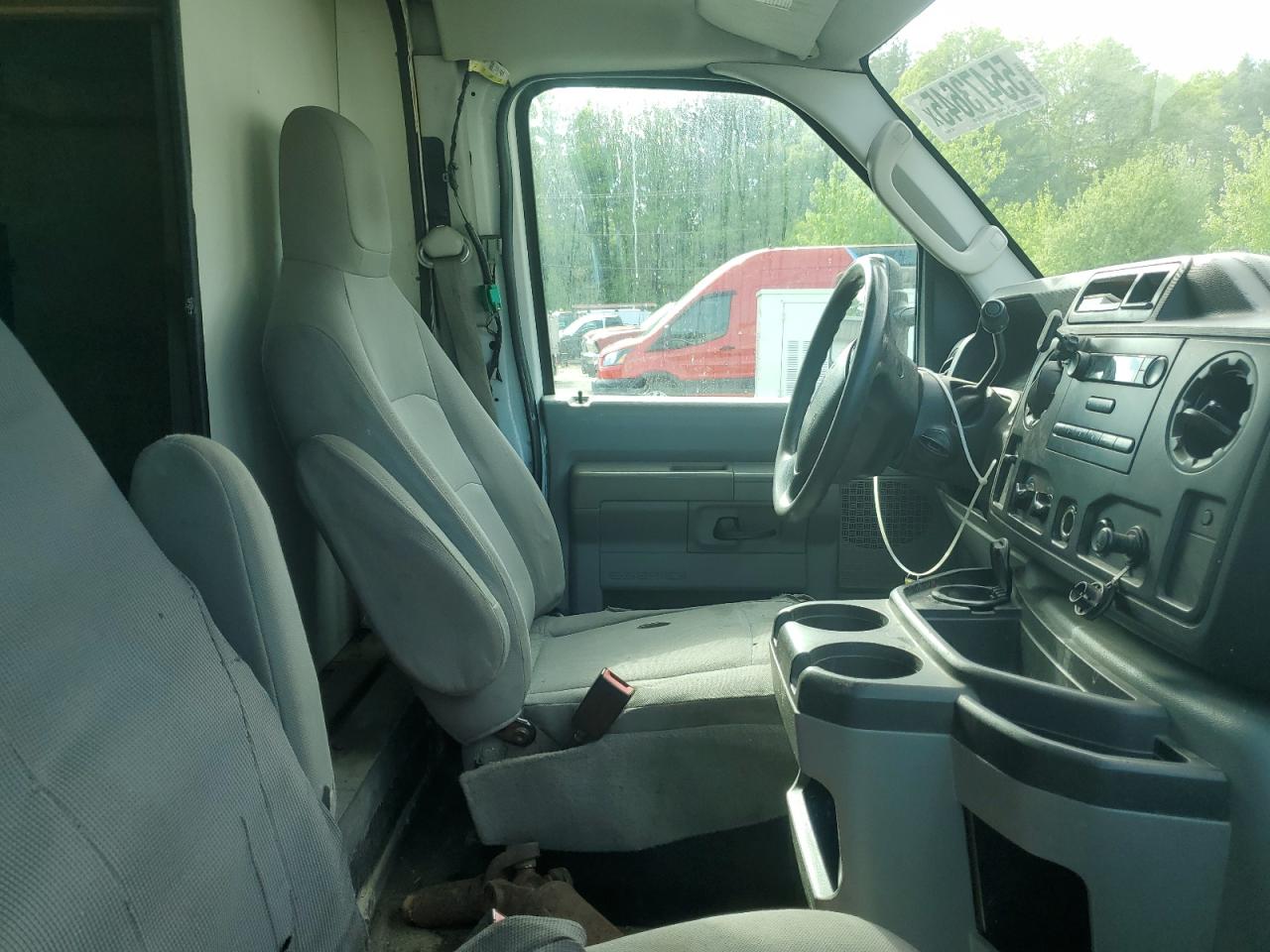 2011 Ford Econoline E350 Super Duty Cutaway Van VIN: 1FDWE3FL3BDB29825 Lot: 55473645