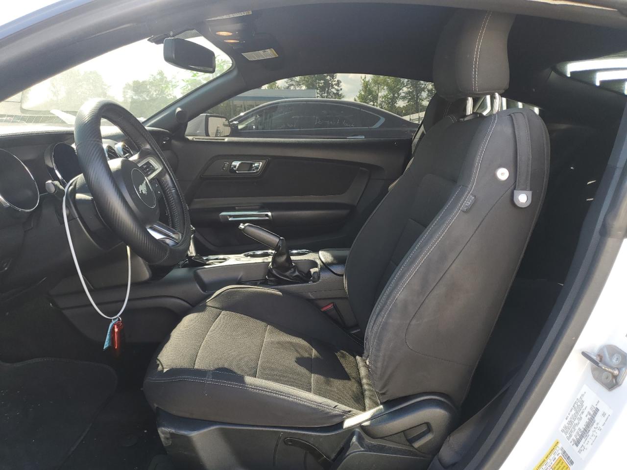 2015 Ford Mustang VIN: 1FA6P8AM1F5400401 Lot: 56145655