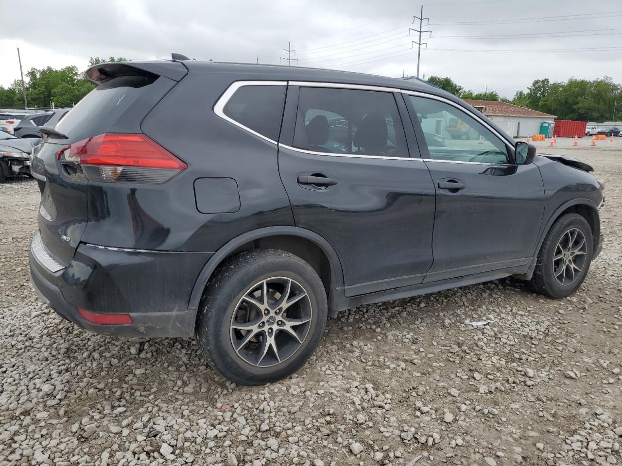 5N1AT2MM6HC744650 NISSAN ROGUE 2017