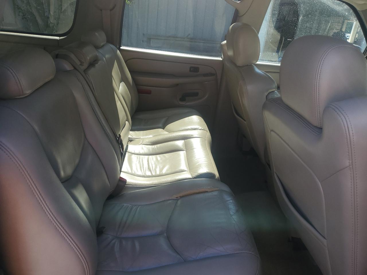 2005 Chevrolet Suburban C1500 VIN: 1GNEC16Z05J146304 Lot: 55259115