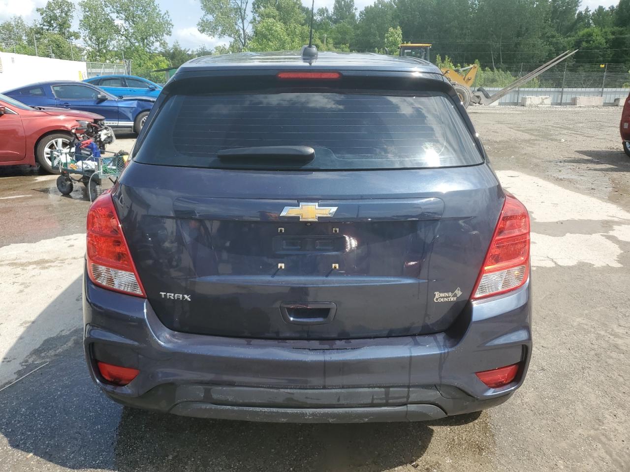 3GNCJKSBXJL282535 CHEVROLET TRAX 2018